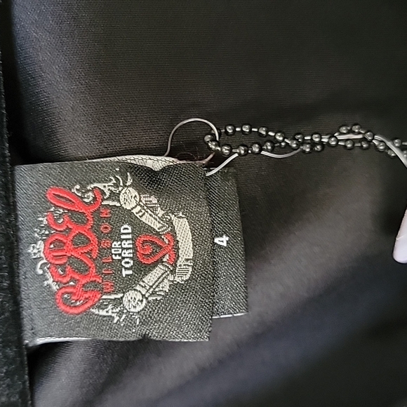 Torrid X Rebel Rocker Retro Wilson surplice cap shoulder dress NWT size 4 - Picture 4 of 14